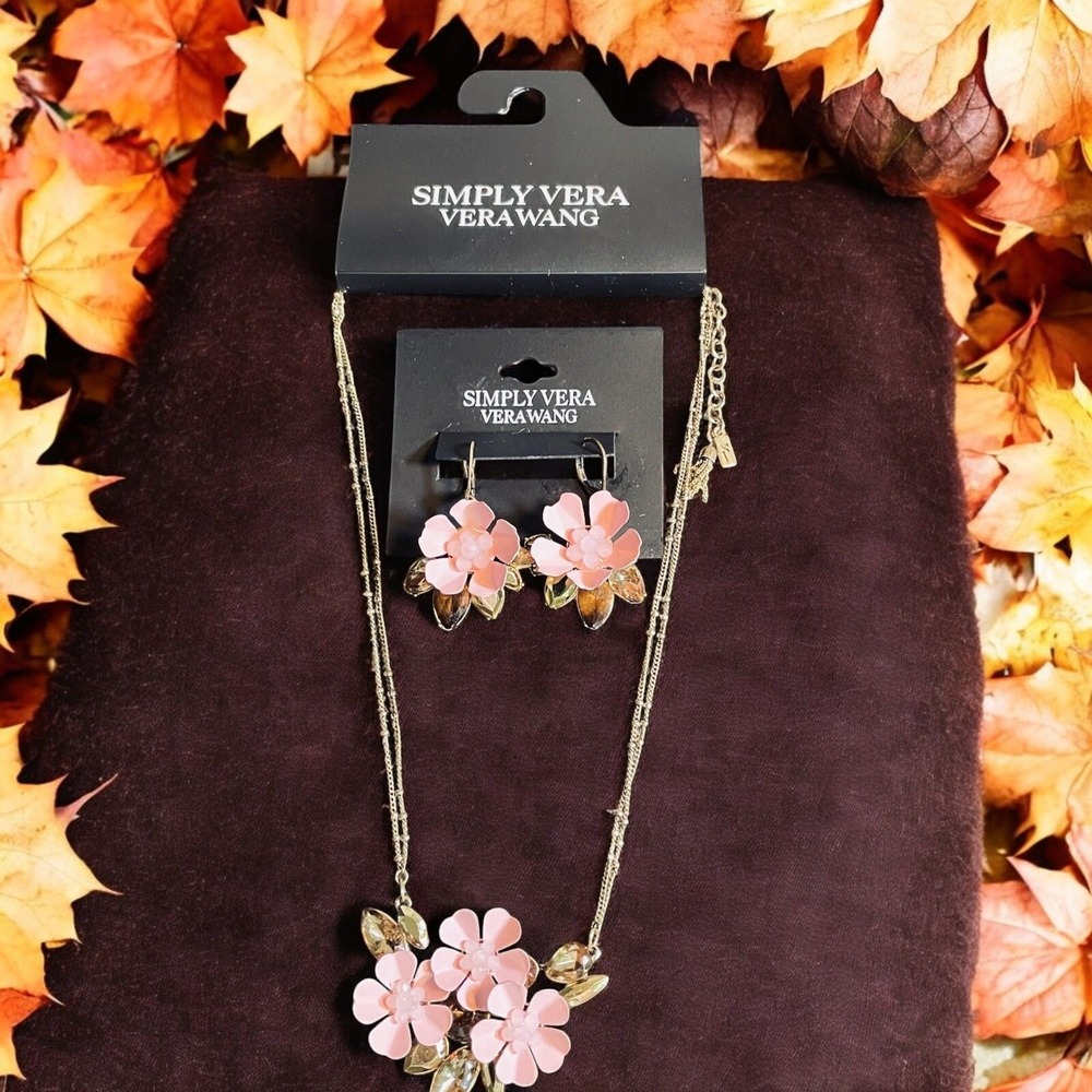 Simply Vera Vera Wang Pink Floral Necklace/Earrings Crystal Gold Tone Jewelry